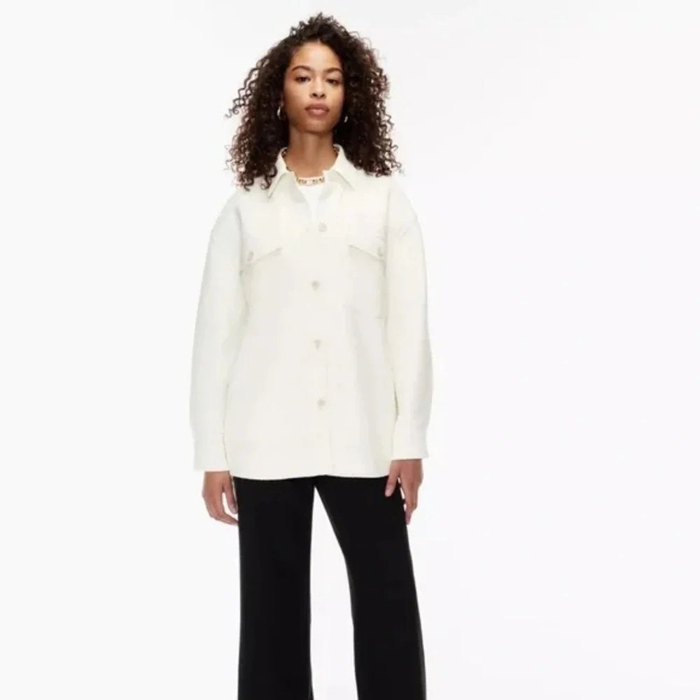 Aritzia Babaton‎ Joan Shirt Jacket - Picture 4 of 11
